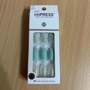 Kiss imPRESS Press On Manicure Nails